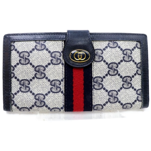 Gucci Handbags - ‼️SOLD‼️❄️☃️💯Auth Gucci Wallet/checkbook Cover